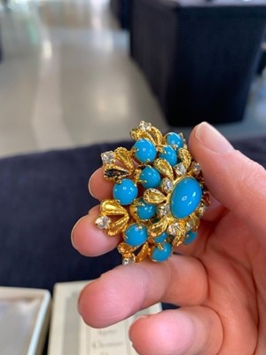 Lot 25 - A Dior demi-parure of polished turquoise 'stones' inset into gilt frames, 1968