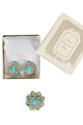 Lot 25 - A Dior demi-parure of polished turquoise 'stones' inset into gilt frames, 1968