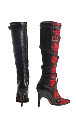 Lot 408 - A rare complete Alexander McQueen tartan ensemble, 'Joan' collection, Autumn-Winter 1998-99