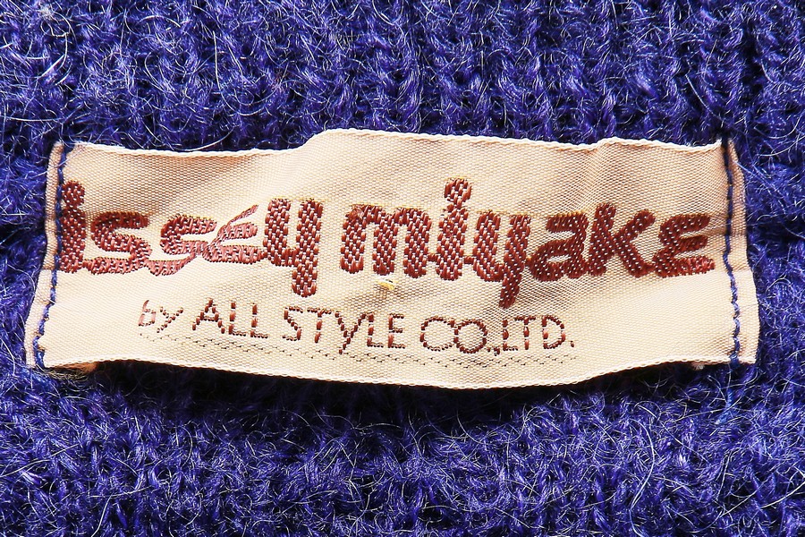 Lot 177 - An Issey Miyake by All Style Co. colourful