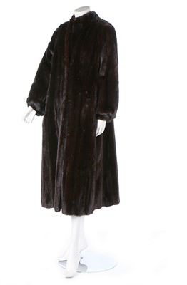 Lot 321 - A chocolate brown mink coat, un-labelled,...