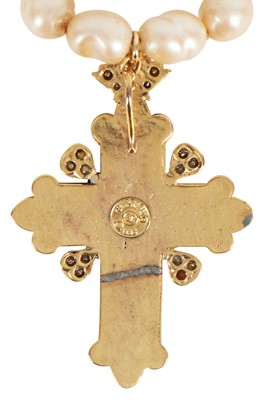 Lot 15 - A Chanel baroque 'pearl' necklace with large bejewelled gilt crucifix pendant, 1985