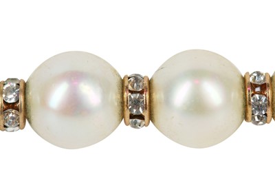 Lot 18 - A Chanel 'pearl' sautoir, 1981