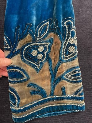 Lot 70 - A Steins of New York teal cut-velvet and lamé opera coat, 1930s