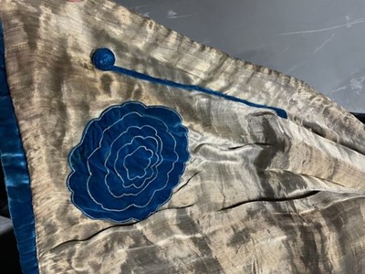 Lot 70 - A Steins of New York teal cut-velvet and lamé opera coat, 1930s