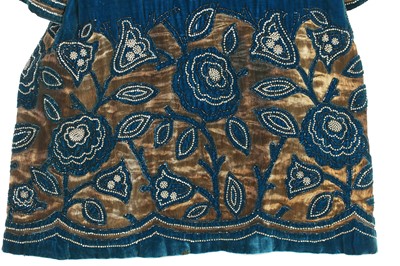 Lot 70 - A Steins of New York teal cut-velvet and lamé opera coat, 1930s