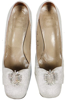 Lot 94 - A pair of Dior silver lurex shoes, circa 1966