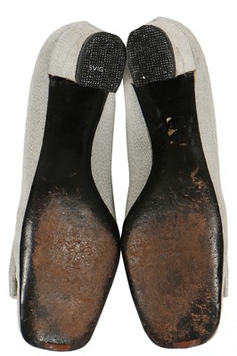 Lot 94 - A pair of Dior silver lurex shoes, circa 1966