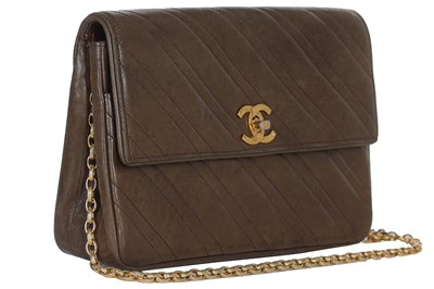 Lot 7 - A Chanel quilted lambskin leather handbag, 1980s