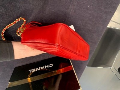 Lot 6 - A Chanel fire-engine-red lambskin leather handbag, 1986-88