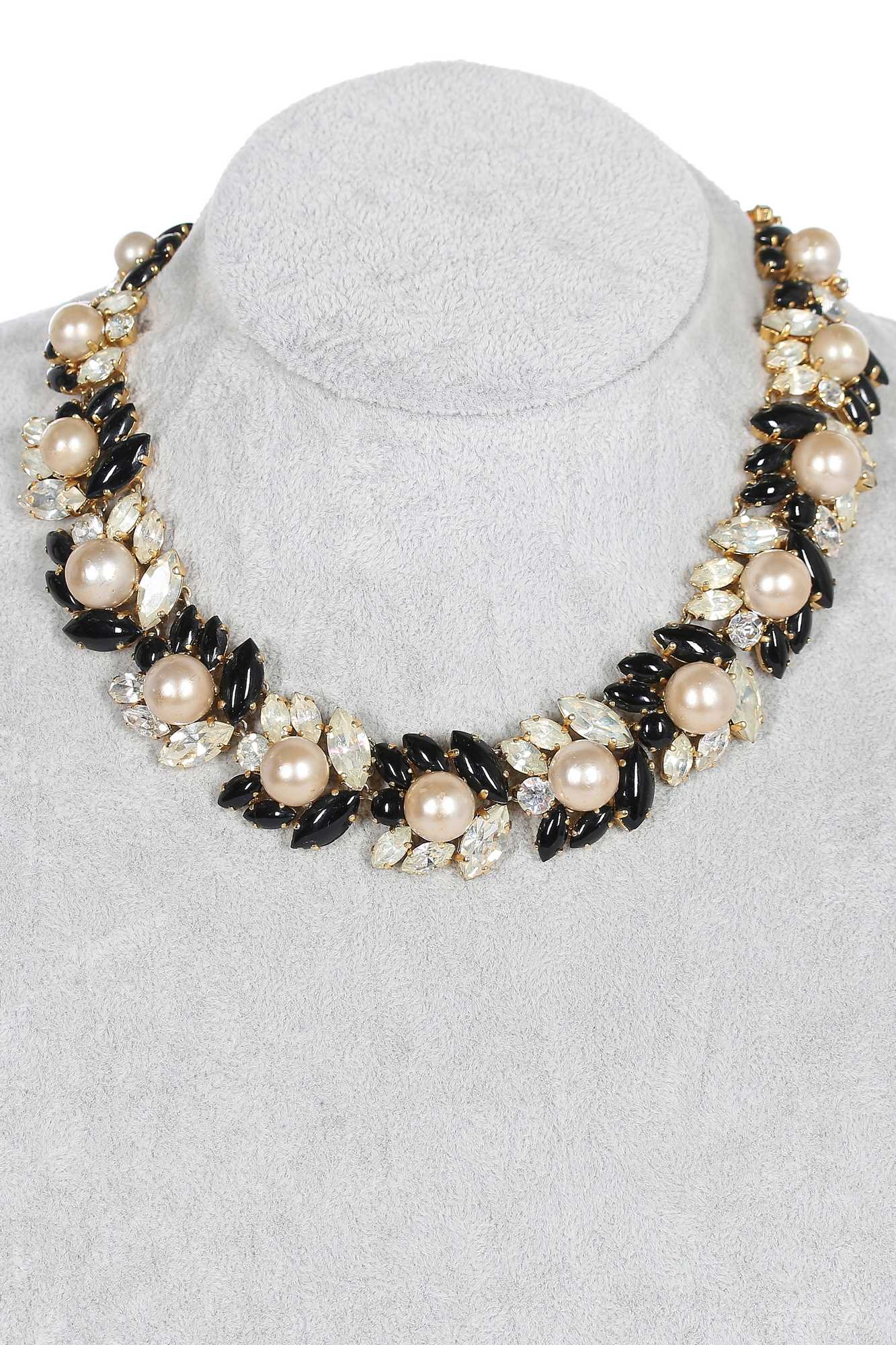 Lot 27 - A Dior necklace of faceted clear and polished black 'stones', 1964