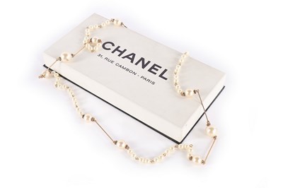 Lot 74 - A Chanel sautoir, 2001, signed, the strand of...