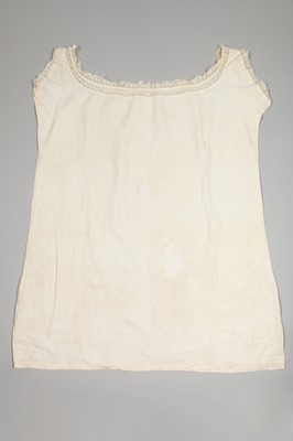 Lot 215 - Queen Victoria's chemise, late 19th century