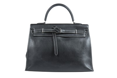 Lot 122 - An Hermès black Swift leather Kelly Flat 35, 2007