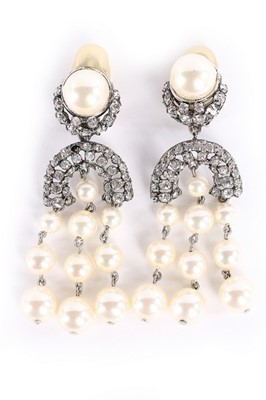 Lot 85 - A pair of Iradj Moini faux pearl chandelier...