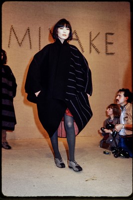 Lot 338 - A good Issey Miyake knitted wool cocoon-shaped coat, Autumn-Winter 1983-84