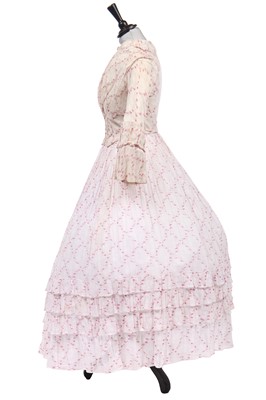 Lot 414 - A group of Victorian/Edwardian summer wear