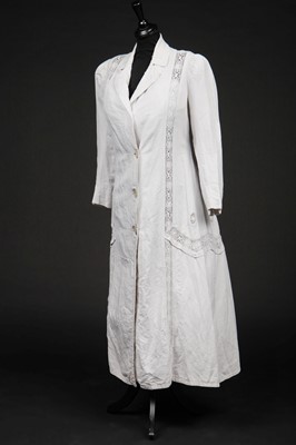 Lot 414 - A group of Victorian/Edwardian summer wear