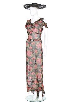 Lot 312 - A rose-printed chiffon-lamé garden evening gown, 1930s