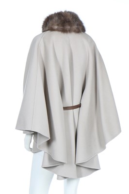 Lot 99 - A Loro Piana 'Fulham' taupe baby cashmere cape, modern