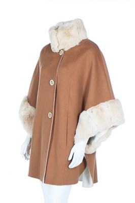 Lot 100 - A Loro Piana camel baby cashmere cape, modern