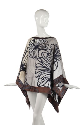 Lot 78 - A Loro Piana printed silk cover-up/tunic, modern