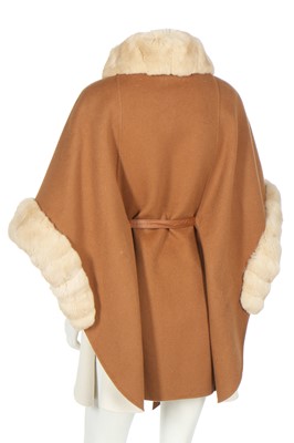 Lot 85 - A Loro Piana 'Salzburg' vicuña and baby cashmere cape, modern