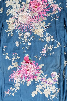 Lot 451 - A good Japanese embroidered blue silk kimono/robe, 1920s