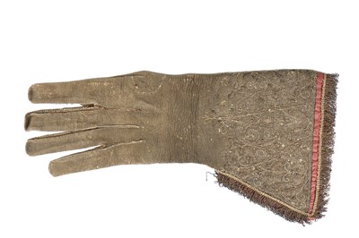 Lot 426 - A gentleman's embroidered doeskin glove, English, circa 1630