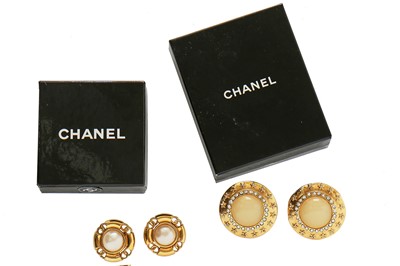 Lot 49 - Two pairs of Chanel gilt metal clip-on earrings, 1990s