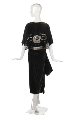 Lot 229 - A rare Madeleine & Madeleine green velvet orientalist robe, circa 1919