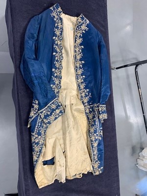 Lot 422 - A gentleman's embroidered blue silk frock coat, 1780s