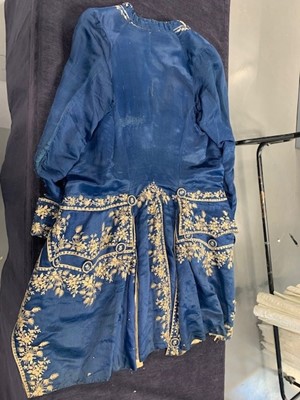 Lot 422 - A gentleman's embroidered blue silk frock coat, 1780s
