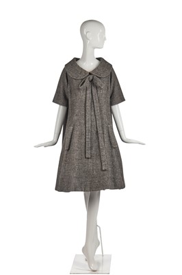 Lot 283 - An important Christian Dior by Yves Saint Laurent couture 'Bonne Conduite' model, 'Trapeze'-line day dress,  Spring-Summer 1958