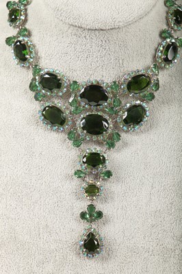 Lot 45 - A Dior necklace of faceted imitation emeralds, late 1950s-early 1960s