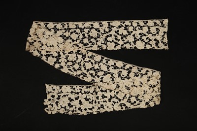 Lot 436 - A good group of Gros Point de Venise needlepoint, late 17th century