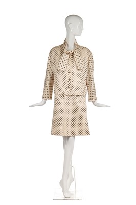 Lot 289 - A Balenciaga couture polka-dot slubbed silk suit, Spring-Summer 1966