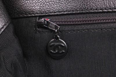 Lot 5 - A Chanel black calfskin leather bag, 1996-97