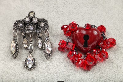 Lot 69 - A group of costume jewellery by Dior and others, dating from the 1990s