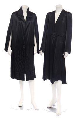 Lot 369 - An art-deco printed silk house robe, 1920s