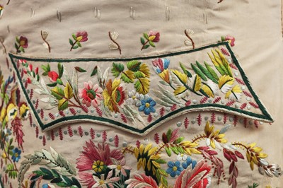 Lot 285 - A fine embroidered gentleman's waistcoat, probably French, 1790-1800