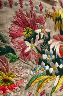 Lot 285 - A fine embroidered gentleman's waistcoat, probably French, 1790-1800