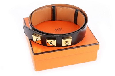 Lot 46 - An Hermès black leather belt, modern, stamped '...