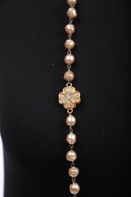 Lot 15 - A Chanel 'pearl' sautoir, 1980s