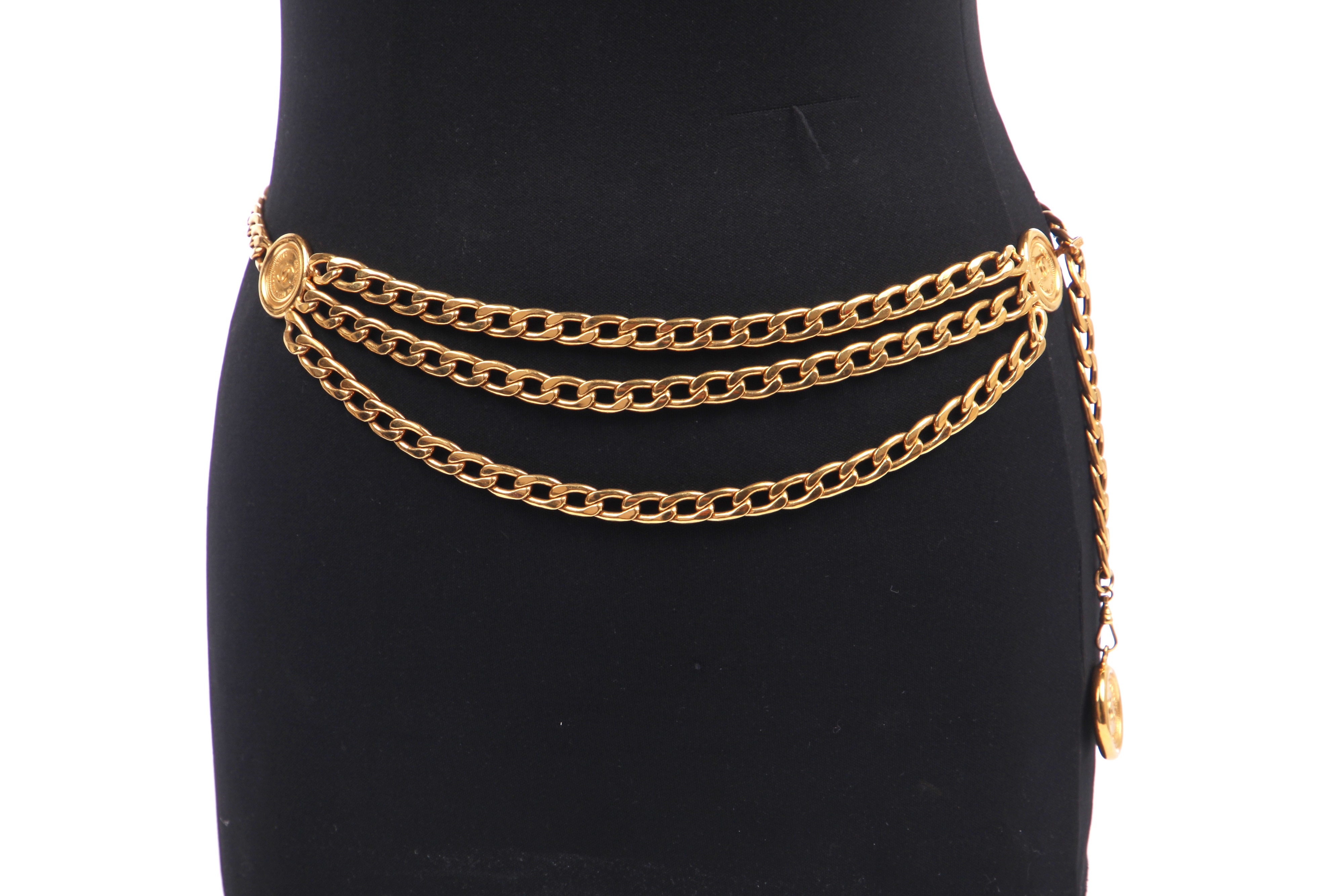 Lot 10 - A Chanel chunky gilt chain belt, 1980s-90s Lot 10 - A Chanel chunky gilt chain belt, 1980s-90s