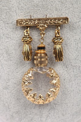 Lot 71 - A quantity of gilt metal costume jewellery, 1980s