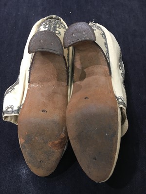 Lot 288 - A pair of embroidered satin shoes, 1770-80