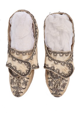 Lot 288 - A pair of embroidered satin shoes, 1770-80