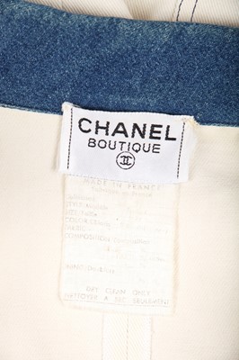 Lot 34 - A Chanel two-tone cotton-denim suit, 1980s