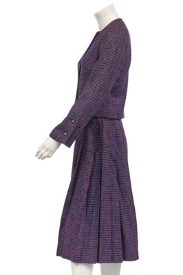 Lot 30 - A Chanel Lurex-flecked tweed suit, circa 1994